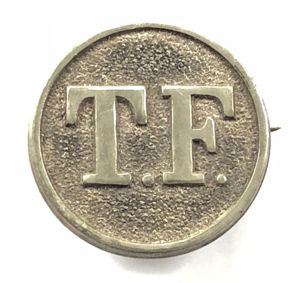 1908 to 1921 Territorial Force Nursing Service T.F. pin badge