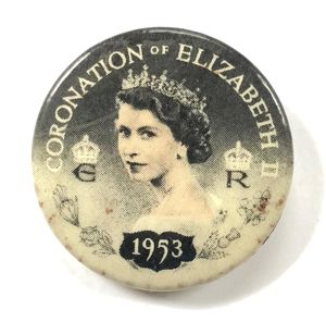 Coronation of Elizabeth II 1953 souvenir celluloid tin button badge …