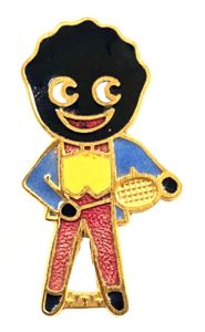 Robertsons 1970s Golly tennis player advertising badge Gomm