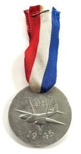 1945 De Havilland Aircraft Co V for Victory home front …