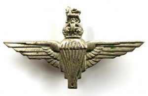 WW2 Parachute Regiment other ranks beret badge excavated