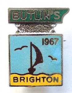 Butlins 1967 Brighton holiday camp sailing yacht badge