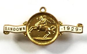1929 Sandown Park Racecourse horse racing club badge