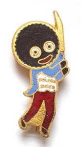 Robertsons Golly cricketer white waistcoat advertising badge F&S