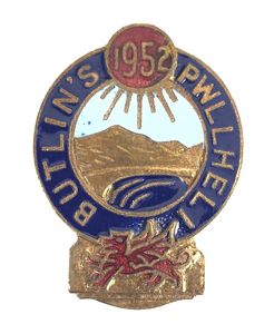Butlins 1952 Pwllheli Holiday Camp Welsh Mountain Badge Wales