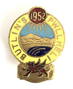 Butlins 1952 Pwllheli Holiday Camp Welsh Mountain Badge Wales