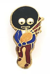 Robertsons Golly bagpiper white waistcoat advertising badge Large F&S B'HAM