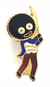 Robertsons Golly Cricketer white waistcoat advertising badge Fattorini & Sons