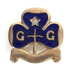 Girl Guides Sea Rangers promise badge by Collins London