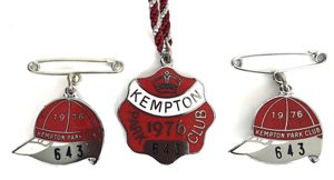 Kempton Park Club 1976 horse racing trio of badges