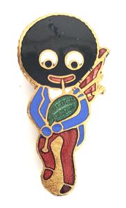 Robertsons Golly bagpiper white waistcoat badge green bag red drones …