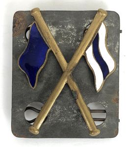 British Army Proficiency Signaller Crossed Enamel Flag Badge