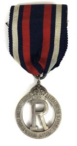 Queen Alexandras Imperial Military Nursing Service Reserve QAIMNSR 1915 tippet …