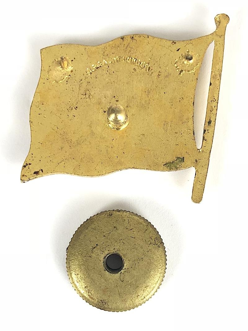 Royal Mail Steam Packet Company officers enamel flag cap badge J.R.Gaunt London — image 2