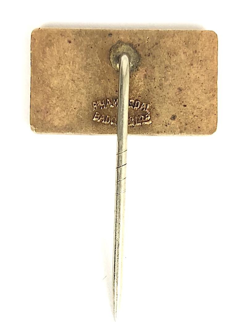 I.O.M. TT 1958 motorcycle racing badge B'Ham Medal & Badge Co Ltd — image 2