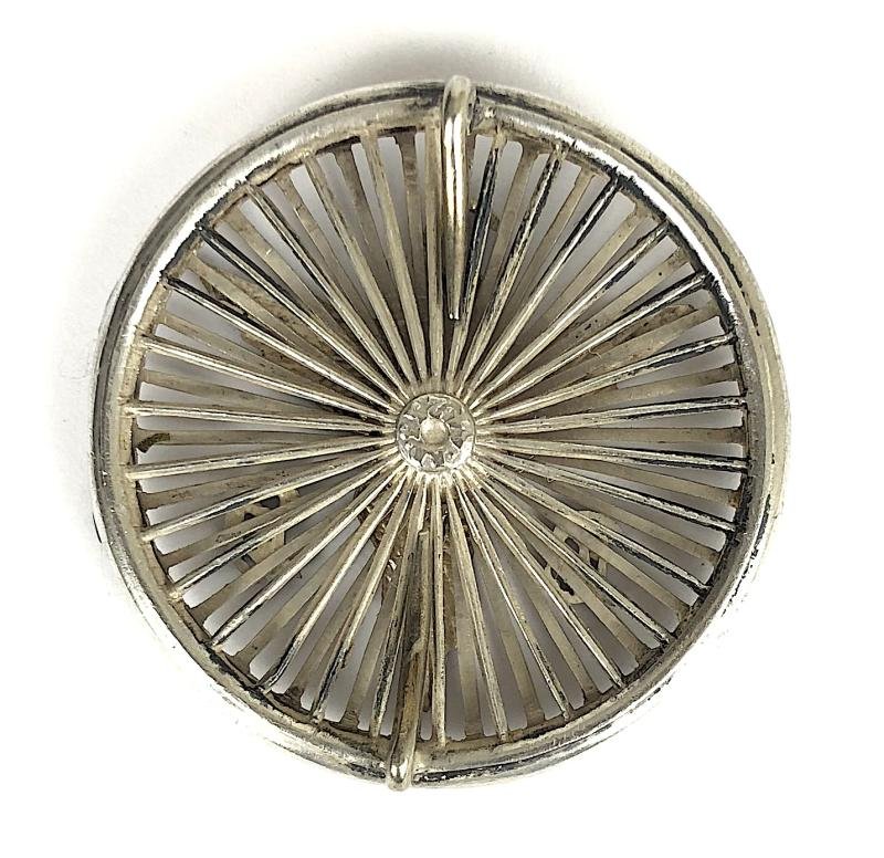 Cyclists Touring Club CTC 1907 membership certificate silver holder badge — image 3