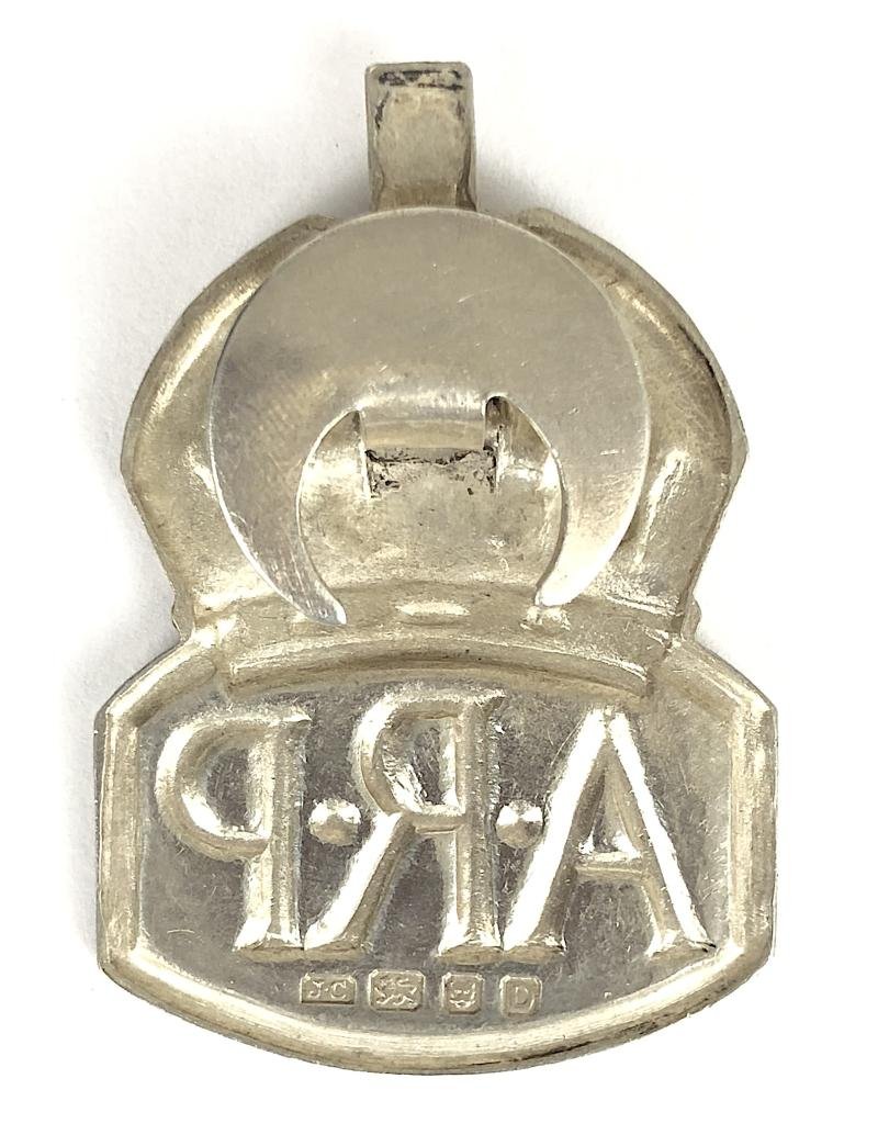 Air Raid Precautions 1939 silver ARP male warden badge — image 2