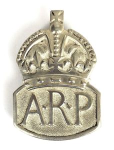 Air Raid Precautions 1939 silver ARP male warden badge