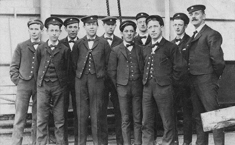 White Star Shipping Line Steward Cap Badge — image 3