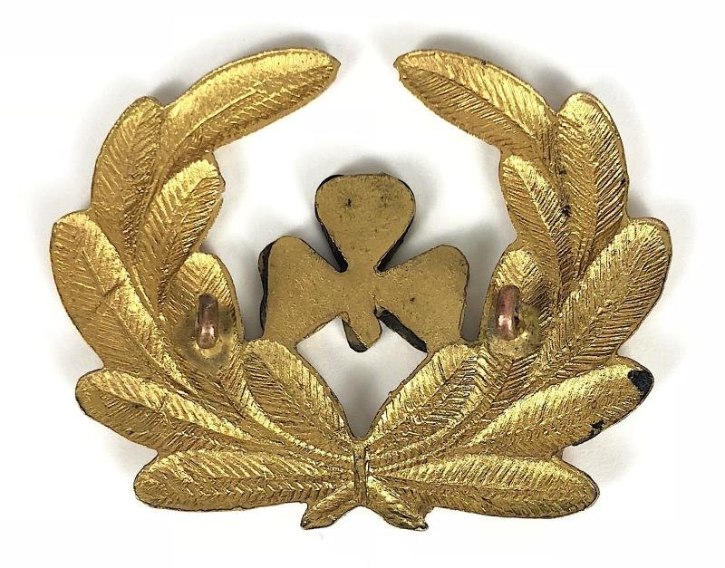 Aer Lingus Irish Airline gilt and enamel officers cap badge — image 2