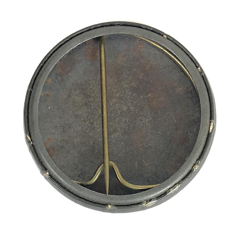 1841-1910 Edward VII Gone But Not Forgotten Memento Mori pin badge — image 2