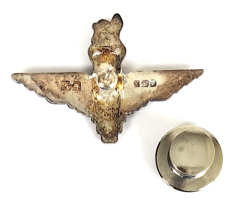 Parachute Regiment 1992 hallmarked silver lapel badge — image 2