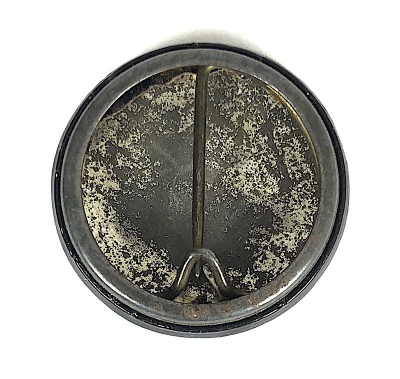 Campaign for Nuclear Disarmament Ban The Bomb CND activists badge — image 2