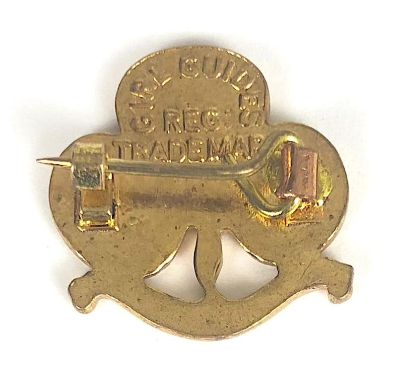 Girl Guides Rangers royal blue enamel promise badge — image 2