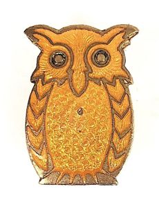 Girl Guides Tawny Owl assistant leader yellow translucent enamel badge