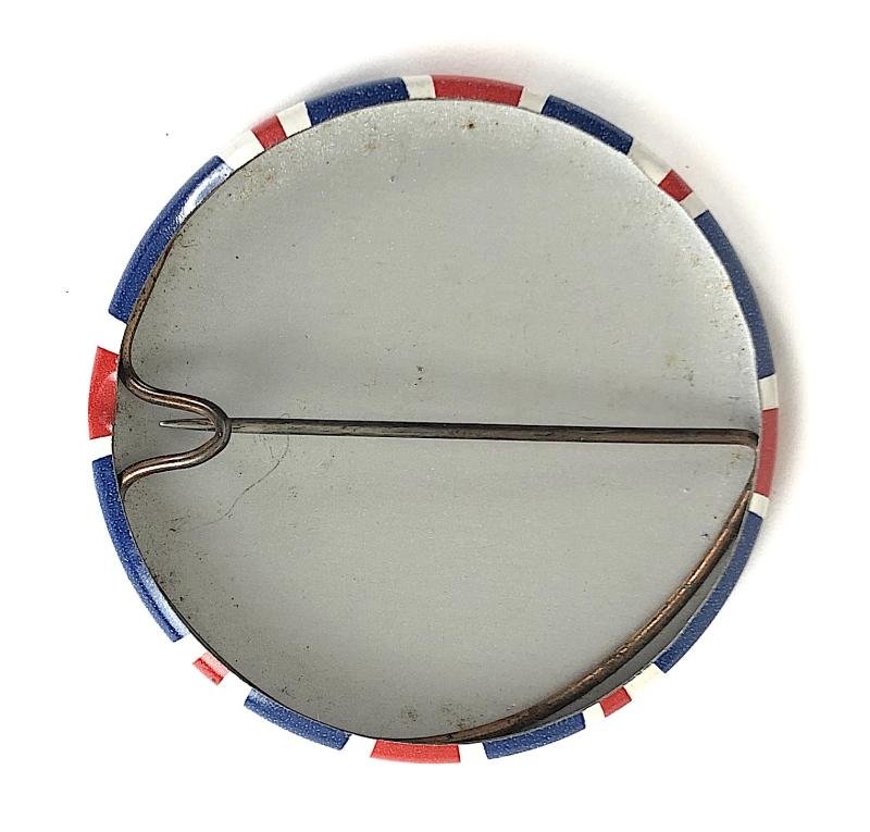 Union Jack Flag patriotic celluloid tin button badge — image 2