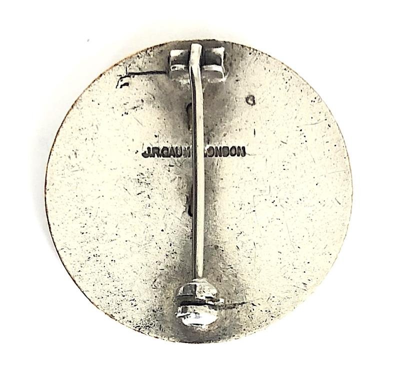 The Beaver Club London 1940 Canadian Soldiers Hostel Badge — image 2