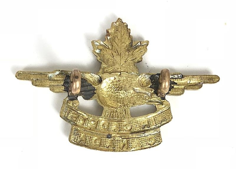 WW2 Air Cadets Canada Maple Leaf collar badge — image 2