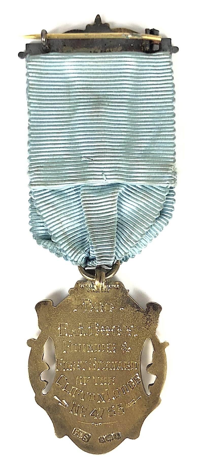 Masonic No 4753 Clifton Lodge 1925 Silver Founder Jewel & Case — image 4