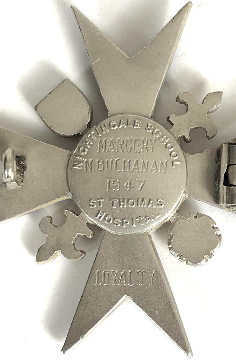 Nightingale School of Nursing St Thomas Hospital badge — image 3