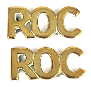 Royal Observer Corps ROC pair of brass matching title badges