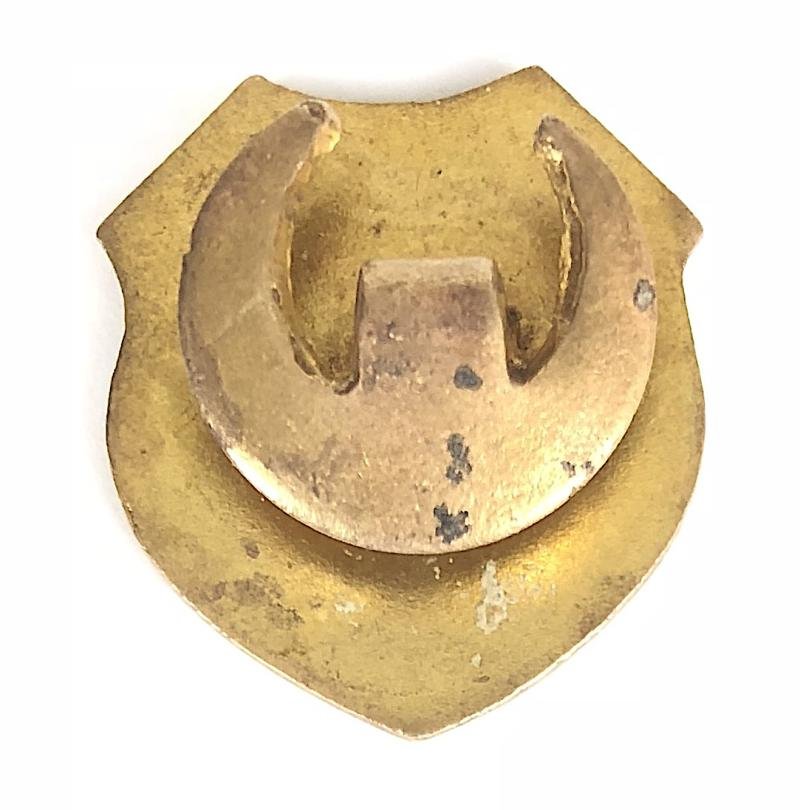 WW1 Church Army Hut Workers Fellowship home front badge — image 2