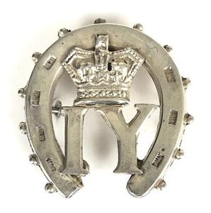 Boer War Imperial Yeomanry 1900 hollow silver badge