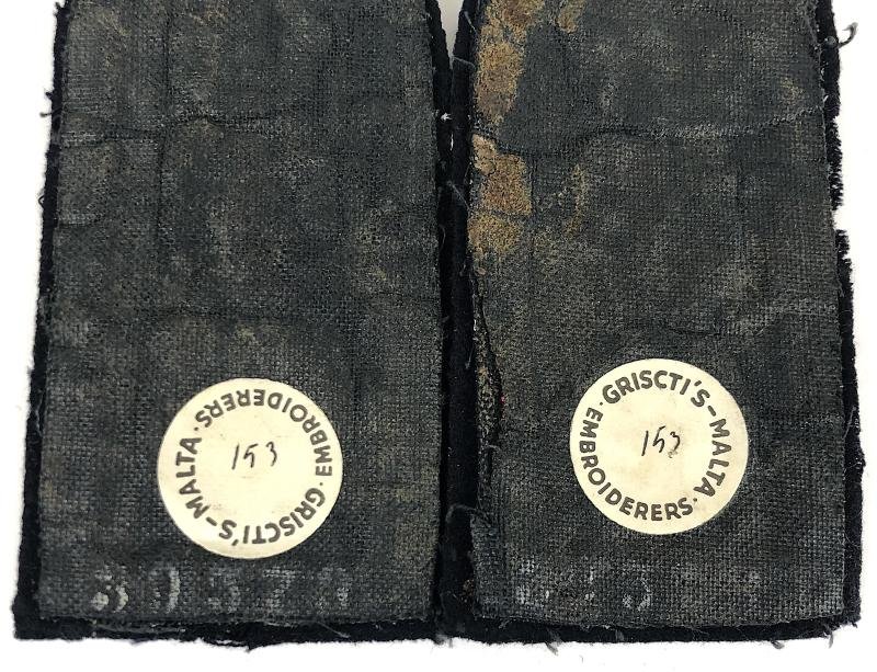 QARNNS Superintending Sister pair of tippet rank badges — image 3