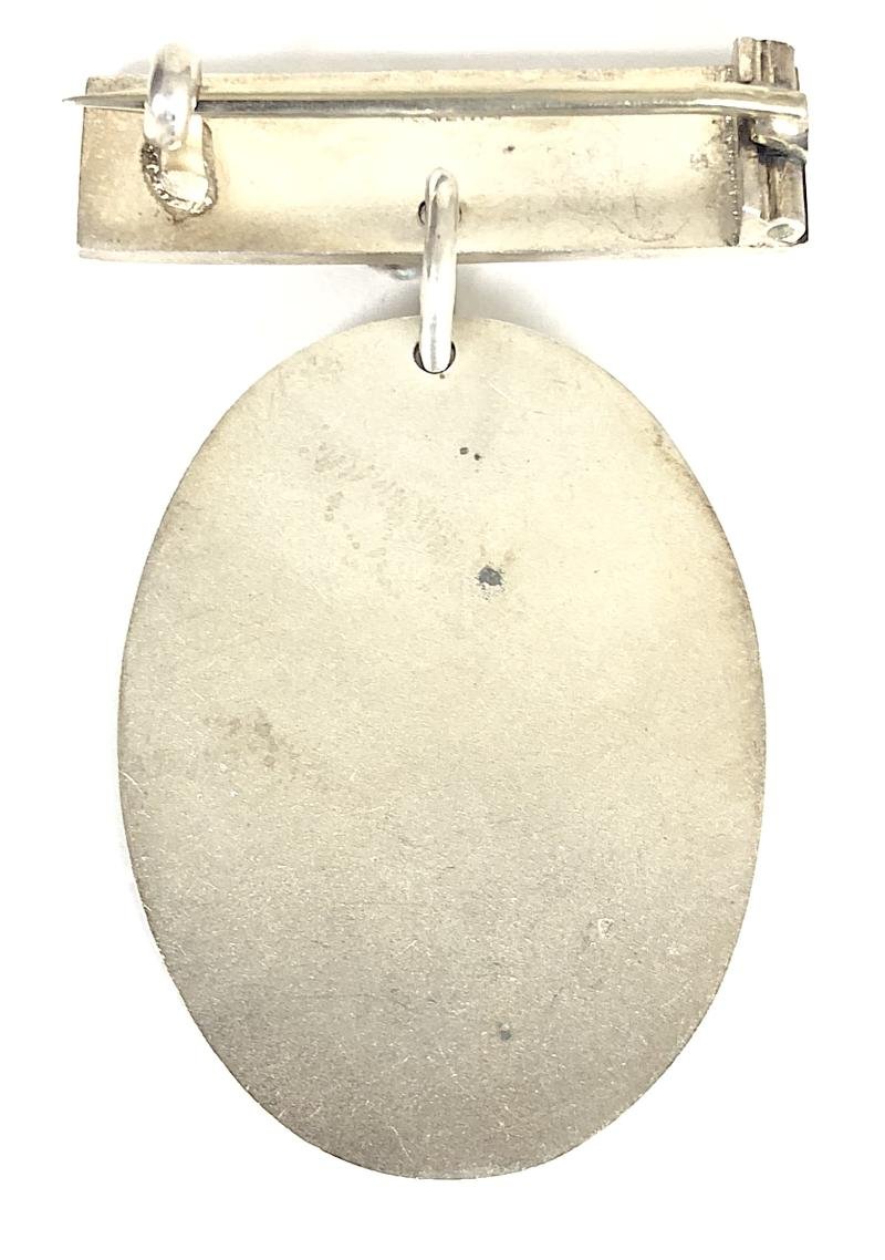 Overseas Nursing Association 1923 silver nurses hospital badge — image 2