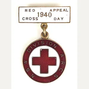 Australian Red Cross Society 1940 Appeal Day Badge