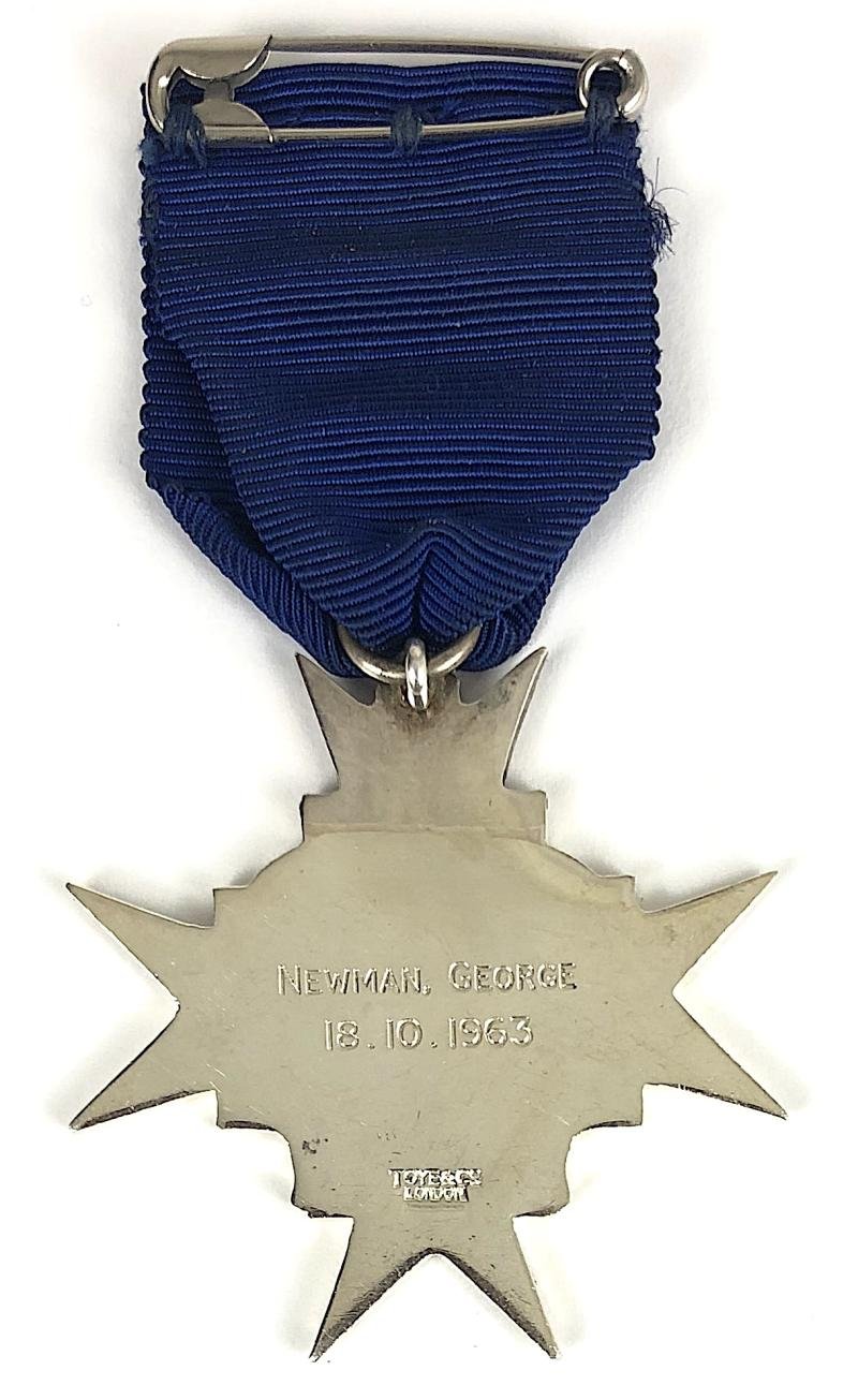 Saint Marys Hospital Portsmouth nurses medal c1963 — image 3