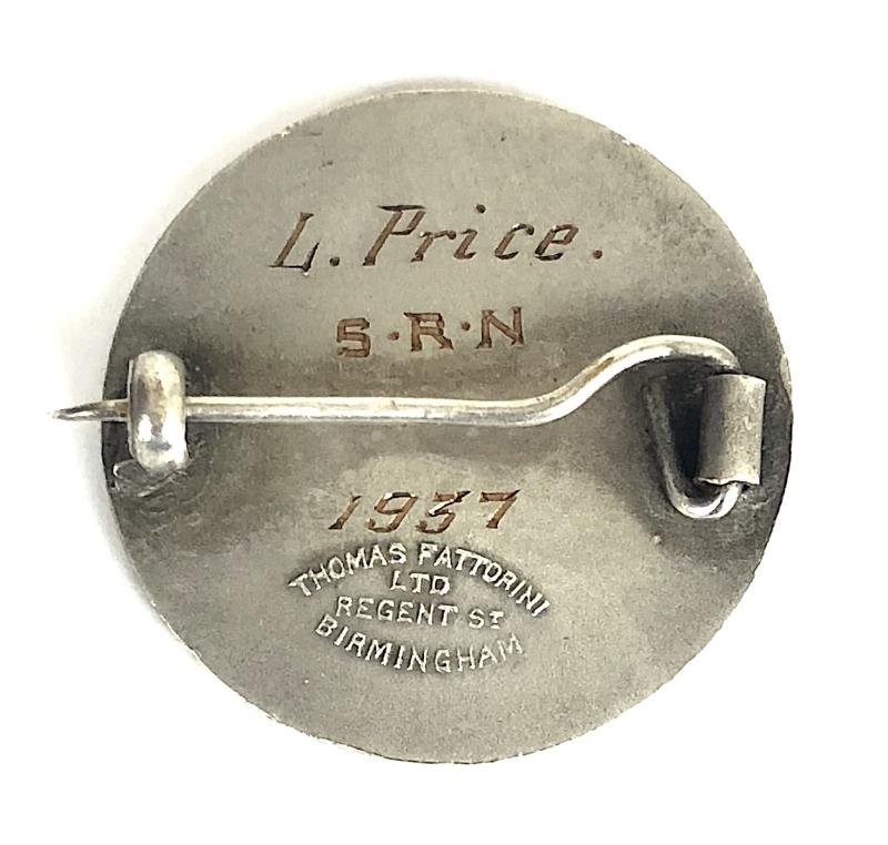 Swindon & North Wilts Victoria Hospital S.R.N. Named Badge — image 2