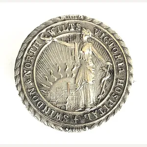 Swindon & North Wilts Victoria Hospital S.R.N. Named Badge