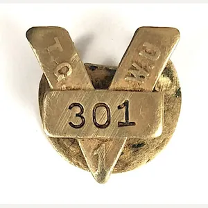 Transport & General Workers Union T.G.W.U. 1st Quarter Branch Badge