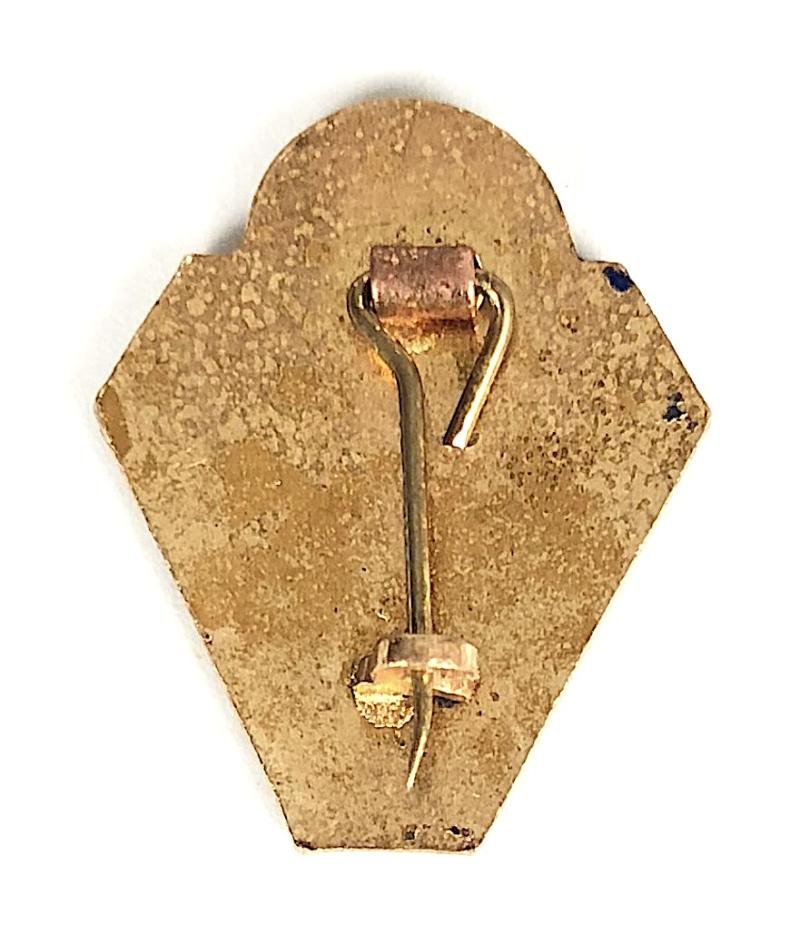 Butlins 1955 Ayr Holiday Camp Scottish bagpiper badge — image 2