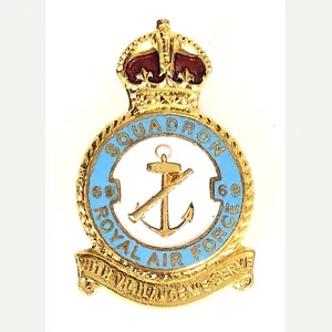 RAF No 69 Reconnaissance Squadron Royal Air Force badge c.1940's