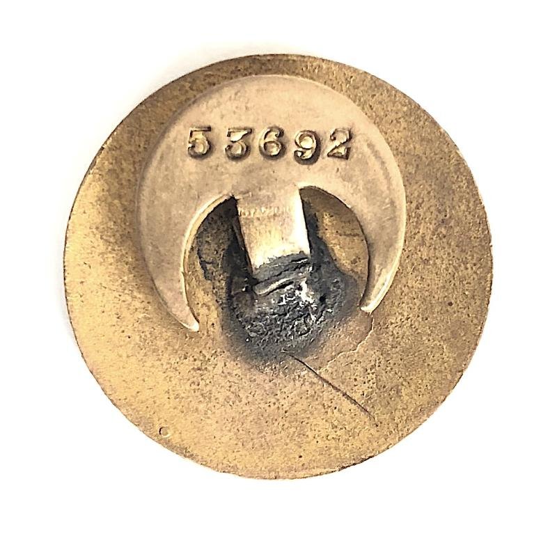 WW1 Sir W.G.Armstrong Whitworth & Co Ltd Munitions of War Badge — image 2