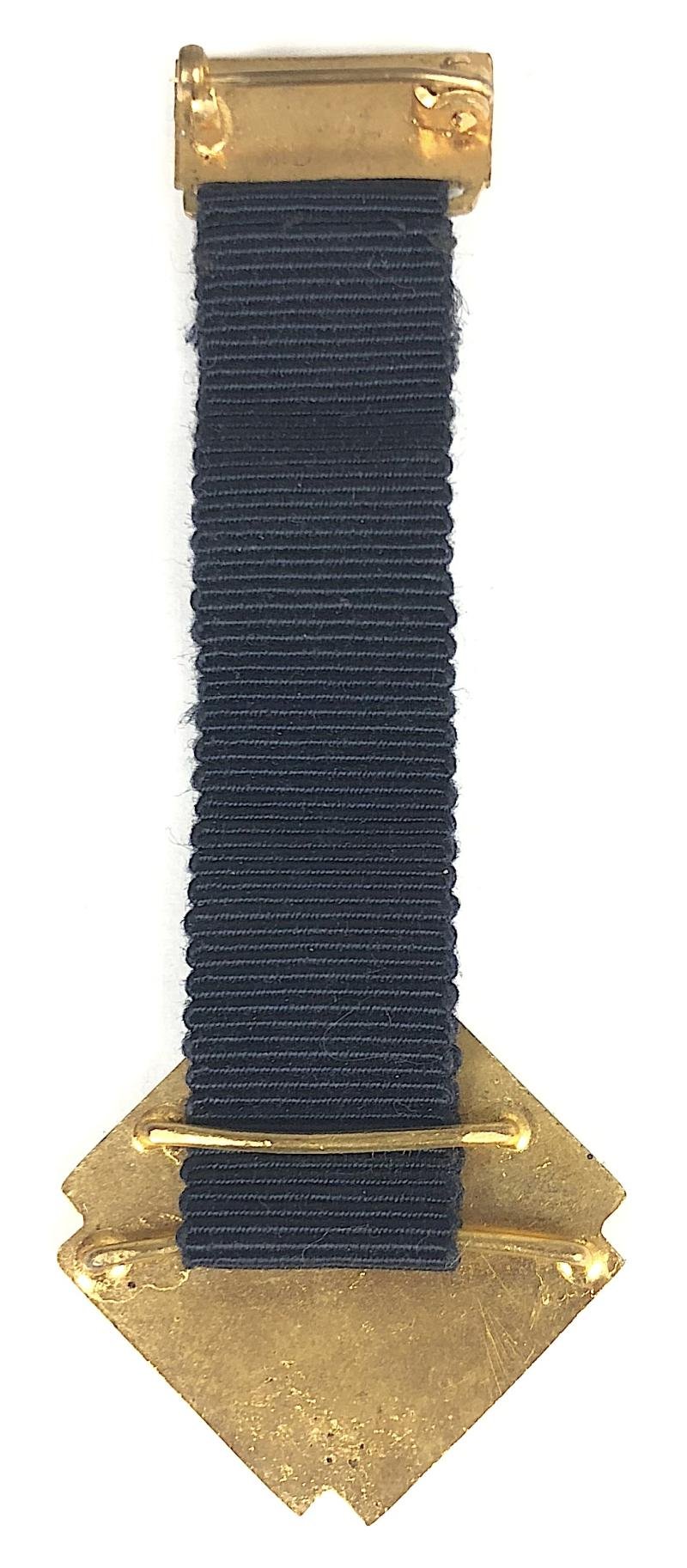 The Girl Guide Badge of Fortitude Medal Award c.1928 - 1964 — image 2