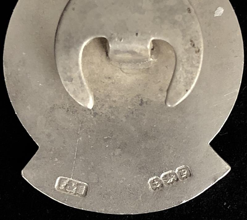 North Midland Coal Owners Rescue Stations 1939 Hm Silver ARP Badge — image 3