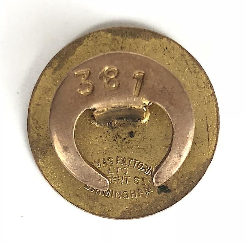 Fairfield Shipbuilding Company 1939 war service badge No 381 — image 2